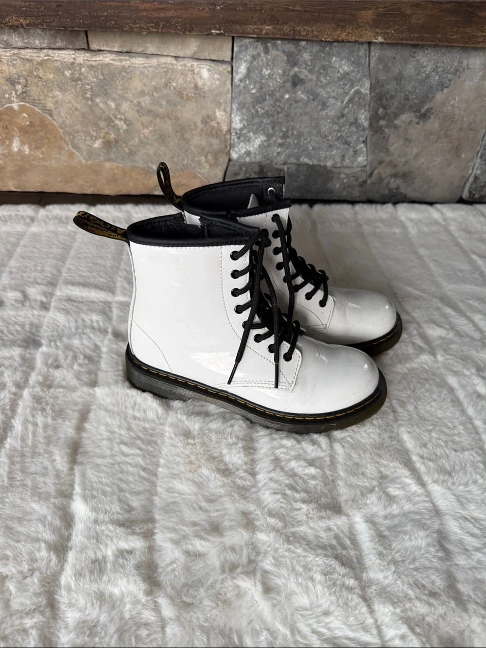 Kids Dr. Martens White PLeather Lace-Up Combat Boots Size 3